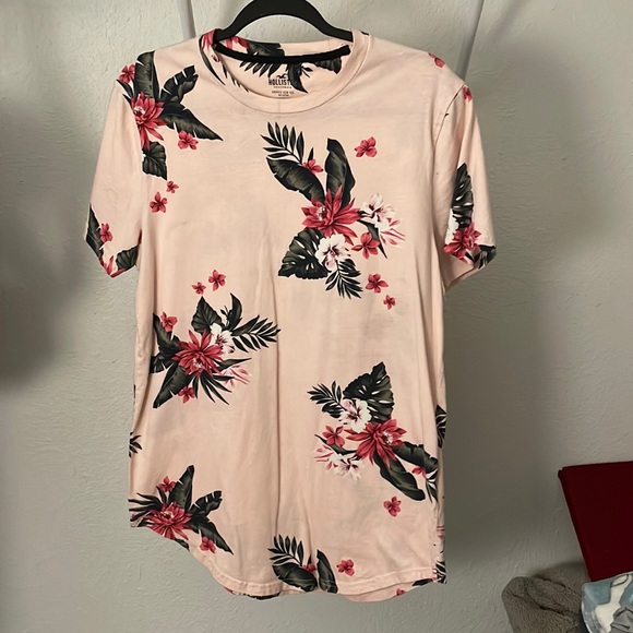 Hollister shirt - Picture 1 of 2